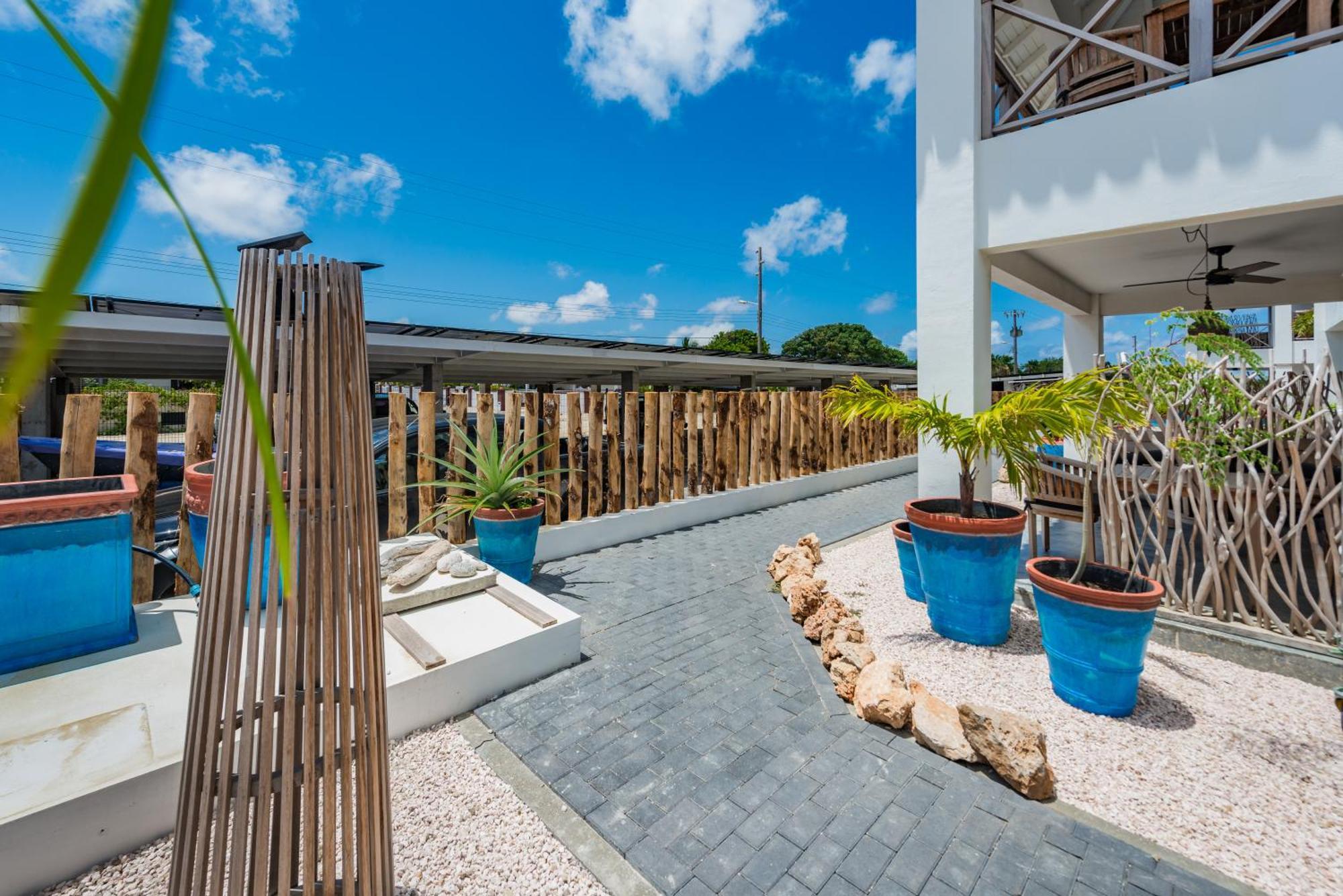 Bloozz Resort Bonaire Playa Exteriör bild